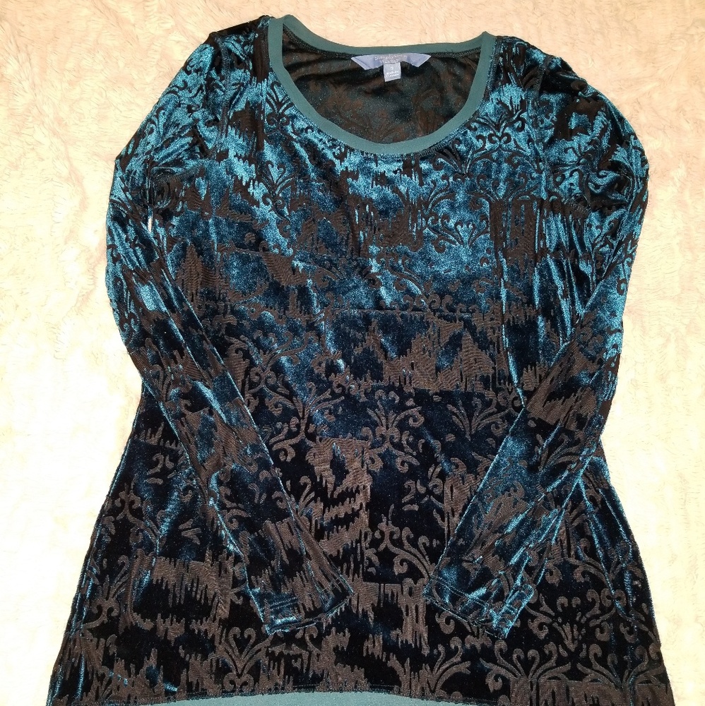 Vera Wang holiday blouse